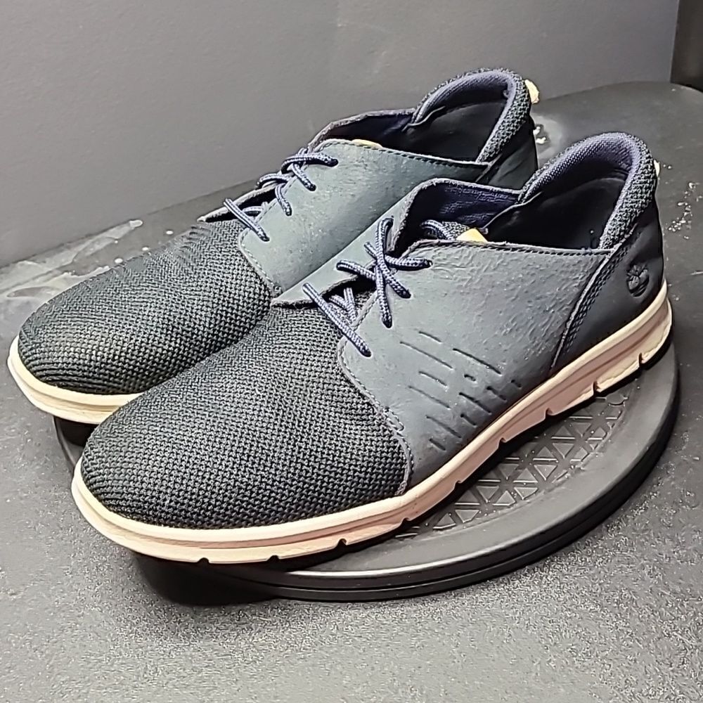 Timberland Shoes Size 9